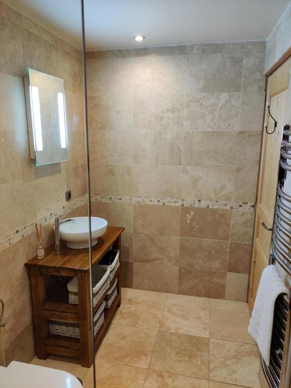 Spacious Ski Chalet In Traditional French Village, Sleeps 8, Four Star With Fibre Broadband أبودونس المظهر الخارجي الصورة