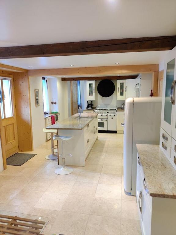 Spacious Ski Chalet In Traditional French Village, Sleeps 8, Four Star With Fibre Broadband أبودونس المظهر الخارجي الصورة