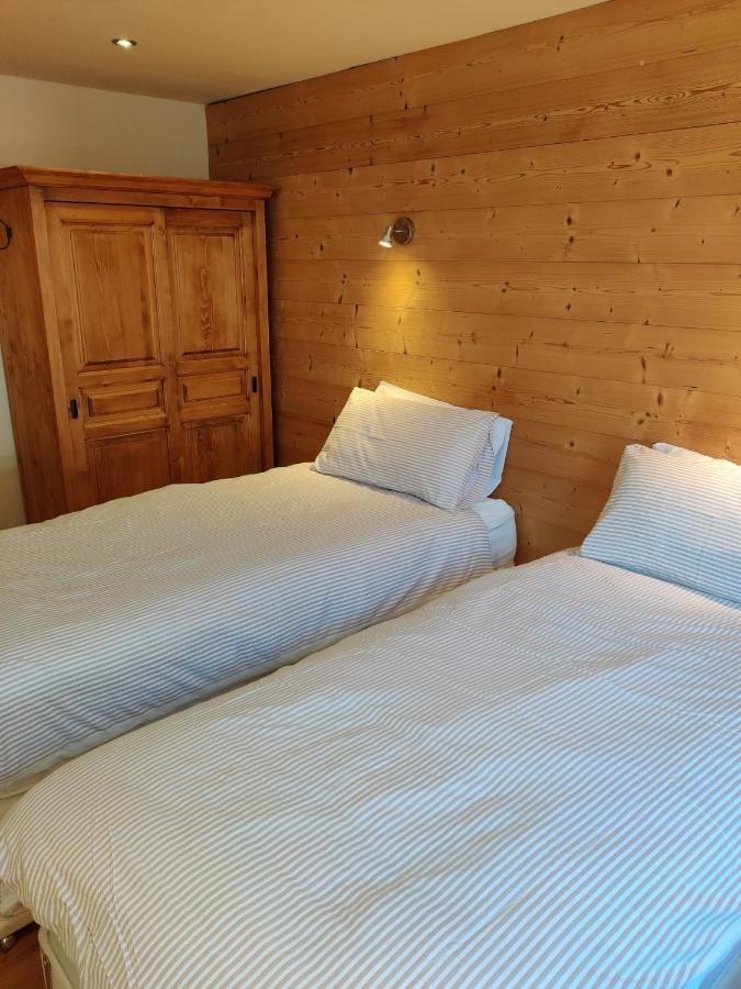 Spacious Ski Chalet In Traditional French Village, Sleeps 8, Four Star With Fibre Broadband أبودونس المظهر الخارجي الصورة