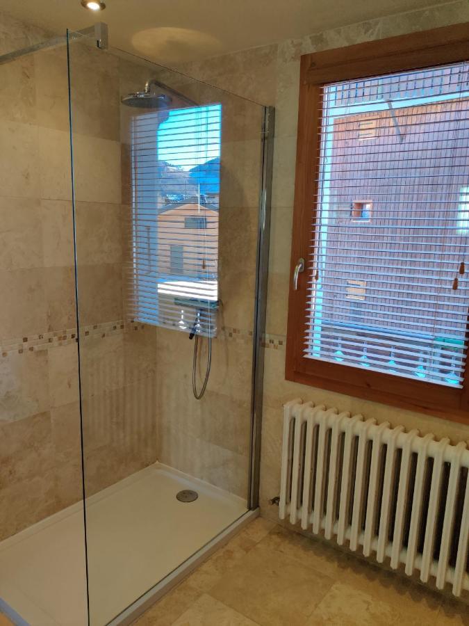 Spacious Ski Chalet In Traditional French Village, Sleeps 8, Four Star With Fibre Broadband أبودونس المظهر الخارجي الصورة
